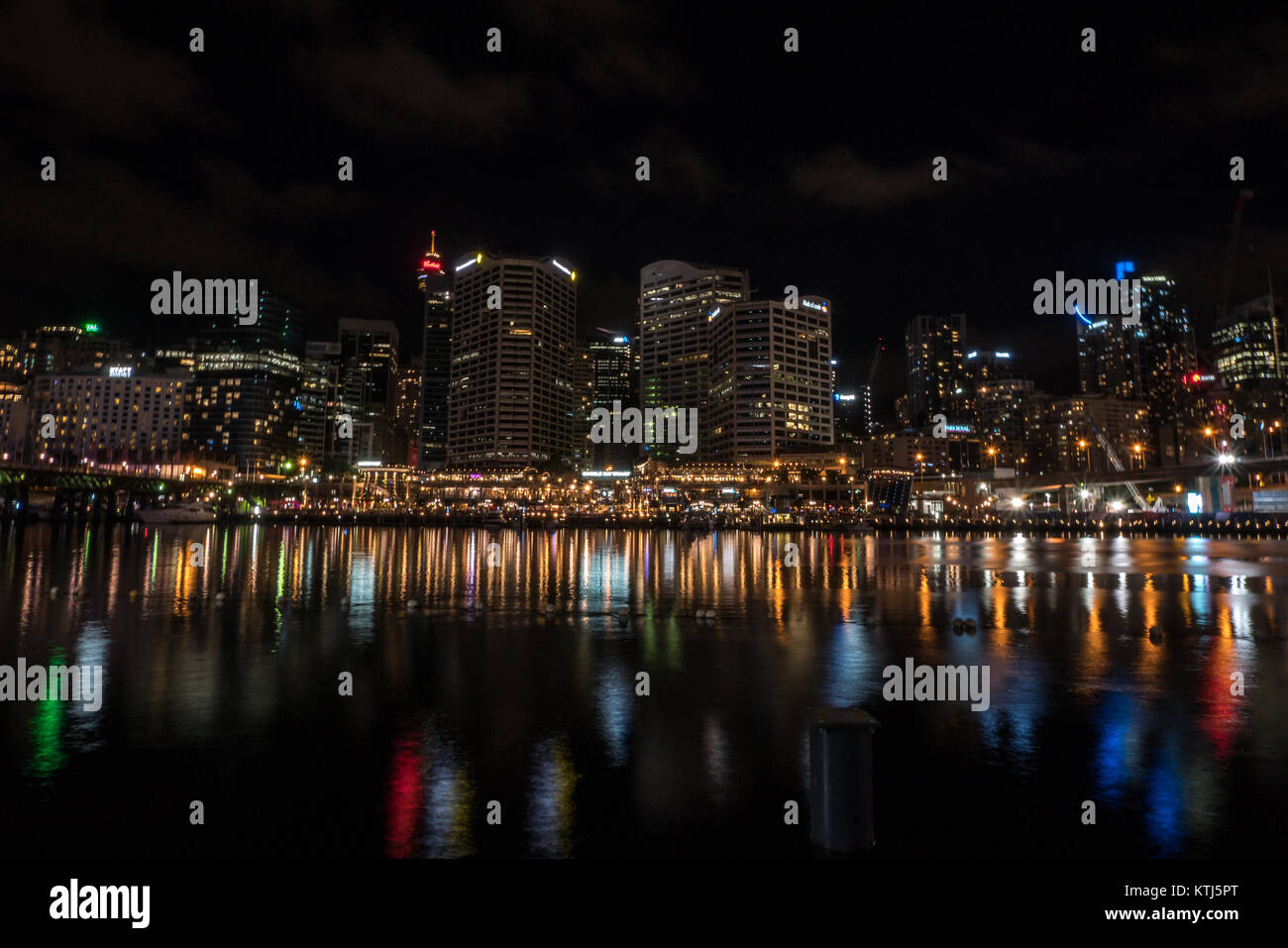 Sydney Darling Harbour bei Nacht Stockfoto