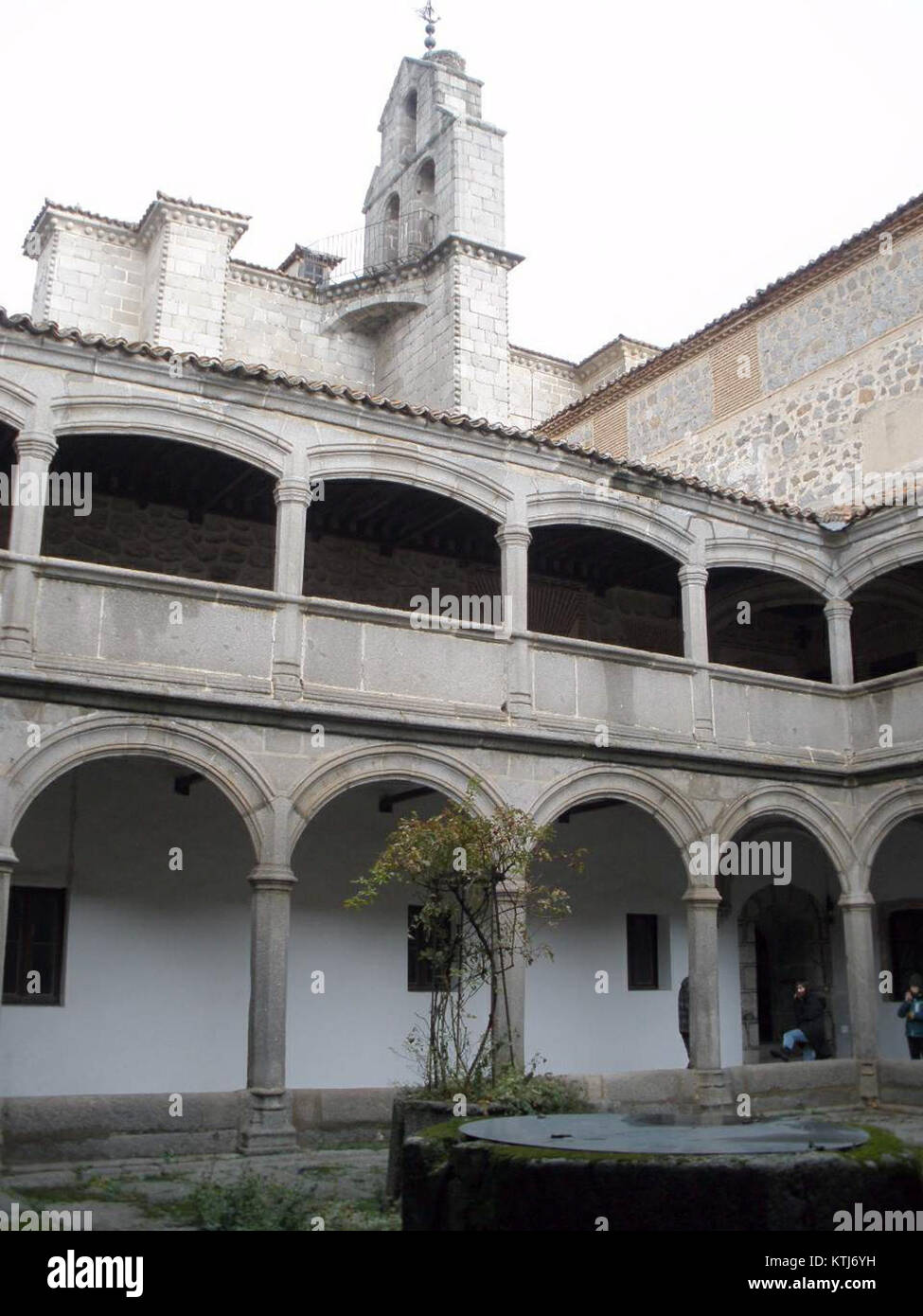 Avila Real Monasterio de Santo Tomas, Claustro del Noviciado 5 Stockfoto