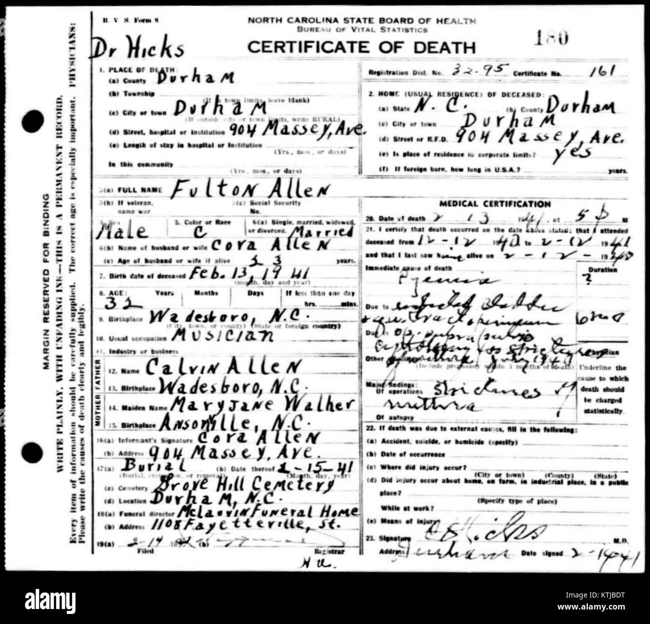 Foto von Blind Boy Fuller, einem einflussreichen amerikanischen Blues-Gitarristen, der seine Präsenz und seinen Beitrag zur Musikgeschichte einfängt. Stockfoto