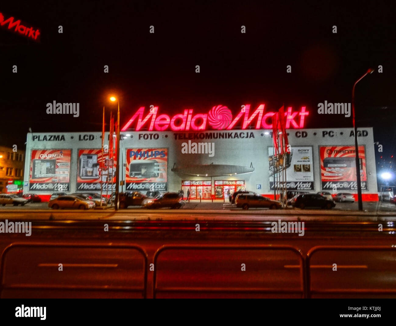 MediaMarkt ist ein großer europäischer Elektronikhändler; dieser Titel bezieht sich wahrscheinlich auf ein bestimmtes Ereignis oder eine Store-bezogene Instanz am 2. November 2013, erfordert jedoch einen weiteren Kontext. Stockfoto