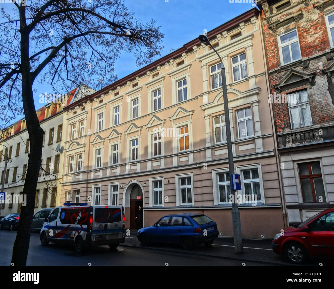 Eine Fotografie des Bocianowo-Gebäudes in Polen, aufgenommen am 1. Januar 2014, zeigt seine architektonischen Merkmale und seine Rolle in der lokalen Stadtlandschaft. Stockfoto