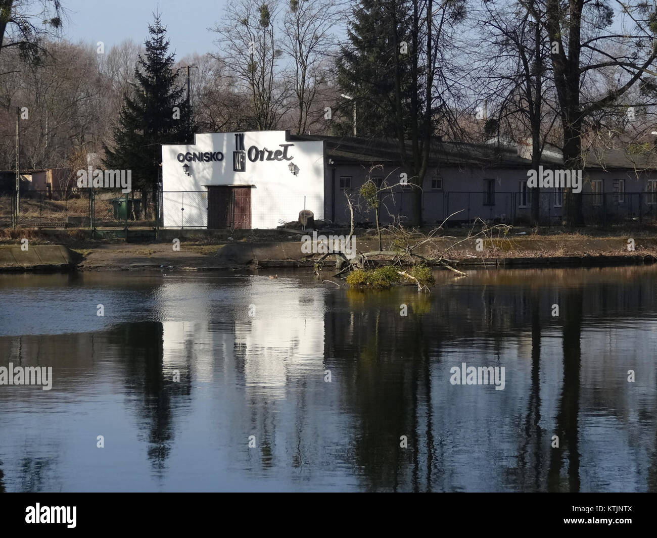 Ein Foto mit dem Titel „BDG BDA Orzel 1 03 2014“, erhältlich auf Alamy, das ein unbekanntes Motiv zeigt, das am 1. März 2014 aufgenommen wurde. Stockfoto