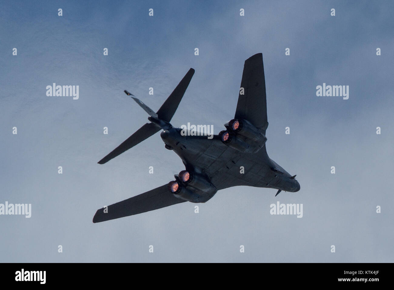 B1 Lancer High Speed Pass Dyess AFB Air Show 2015 Stockfoto