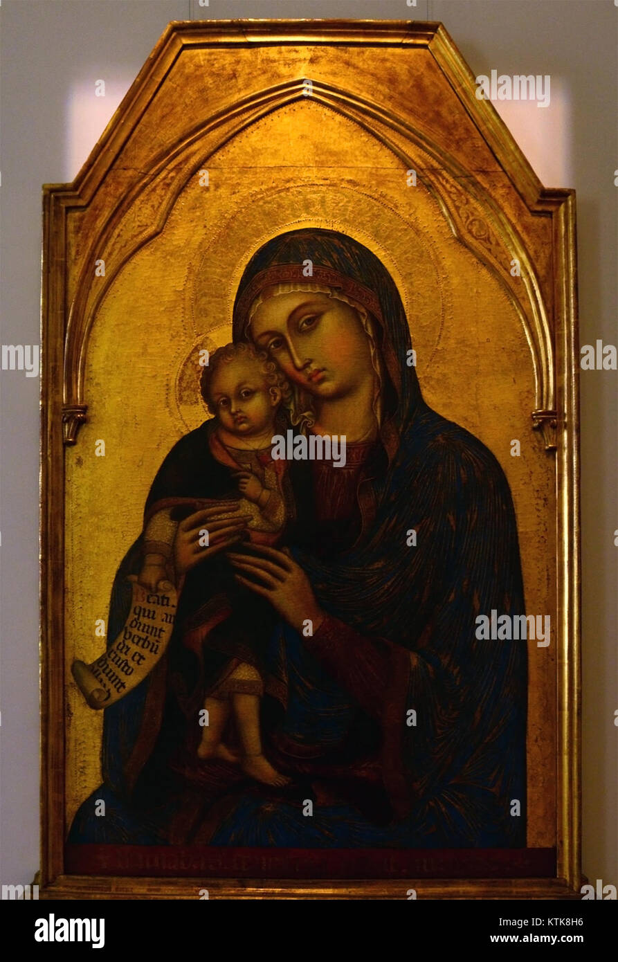 Dieses Kunstwerk von Barnaba da Modeno, „Madonna“, wird in der Galleria Sabauda, Italien, ausgestellt. Es ist ein Schlüsselbeispiel für die religiöse Kunst der Renaissance. Stockfoto