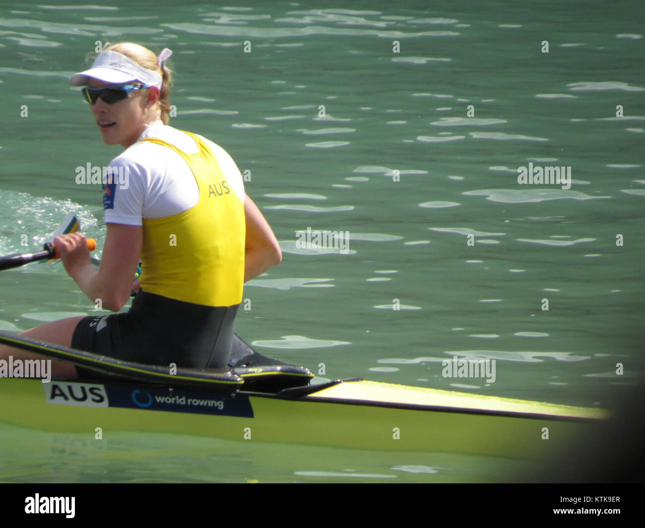 Ein Bild von der Aviron-Weltmeisterschaft 2015, das einen Moment des Wettkampfs und der sportlichen Leistung während des Ruderturniers festgehalten hat. Stockfoto
