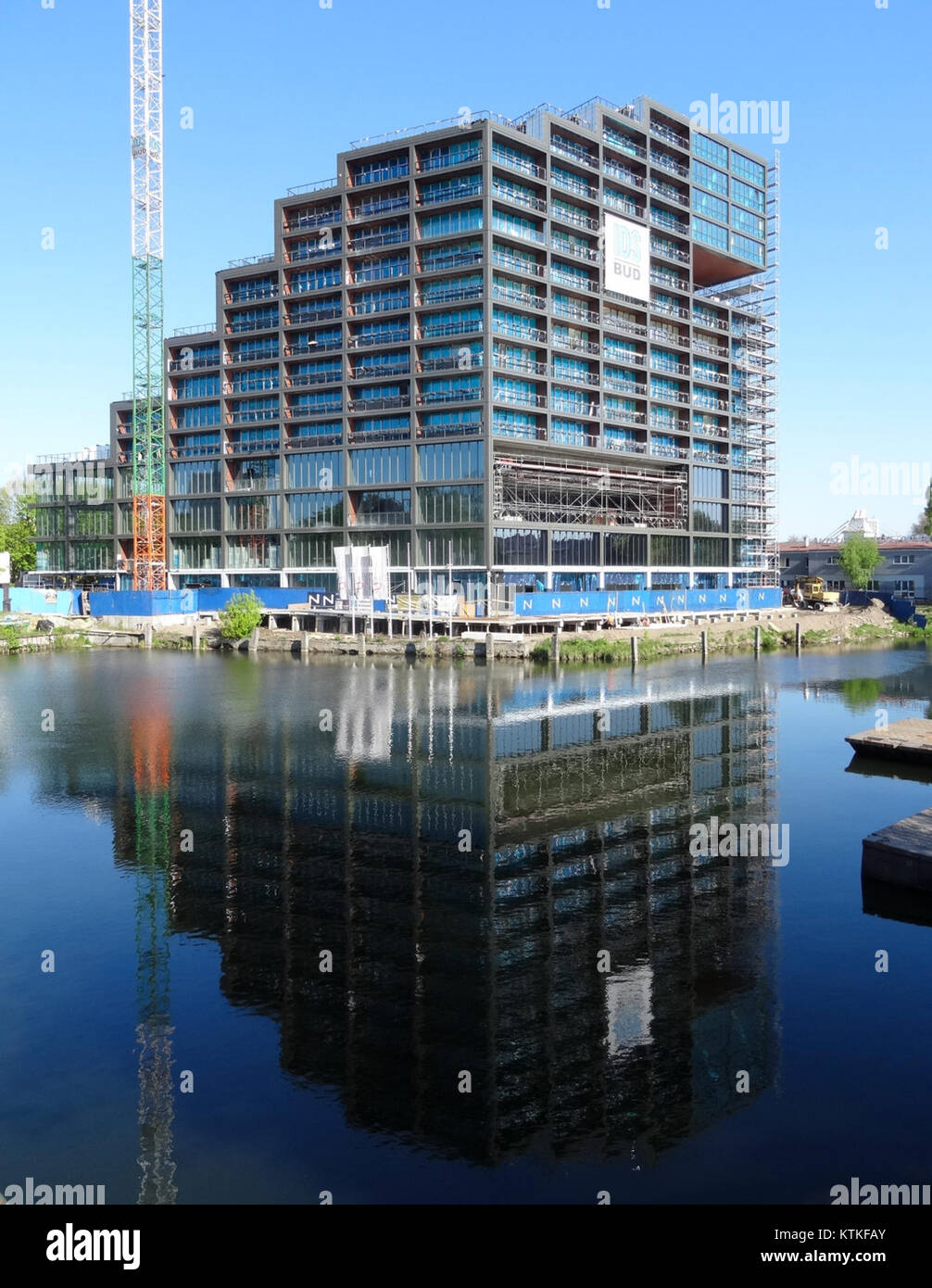 BDG NordicHaven ist ein moderner Wohnkomplex in einem städtischen Gebiet. Das 2016 erbaute Gebäude verfügt über ein zeitgenössisches architektonisches Design und nachhaltige Wohnpraktiken. Stockfoto