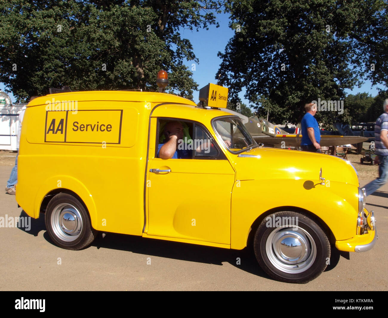 Ein Bild des Austin 6cwt Van, ein Fahrzeug aus dem frühen 20. Jahrhundert, das sein Design und seinen Vintage-Charme in einem historischen Kontext zeigt. Stockfoto