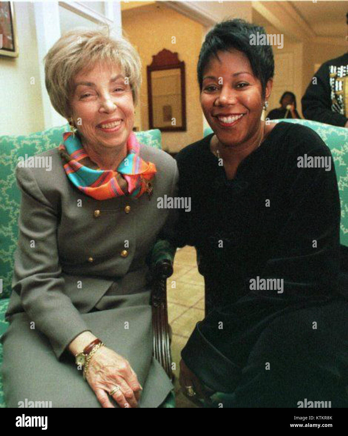 Barbara Henry ist eine US-amerikanische Pädagogin, die vor allem dafür bekannt ist, dass sie die einzige Lehrerin ist, die Ruby Bridges, die erste schwarze Schülerin, die 1960 eine Grundschule in New Orleans integriert hat, unterrichten kann. Stockfoto