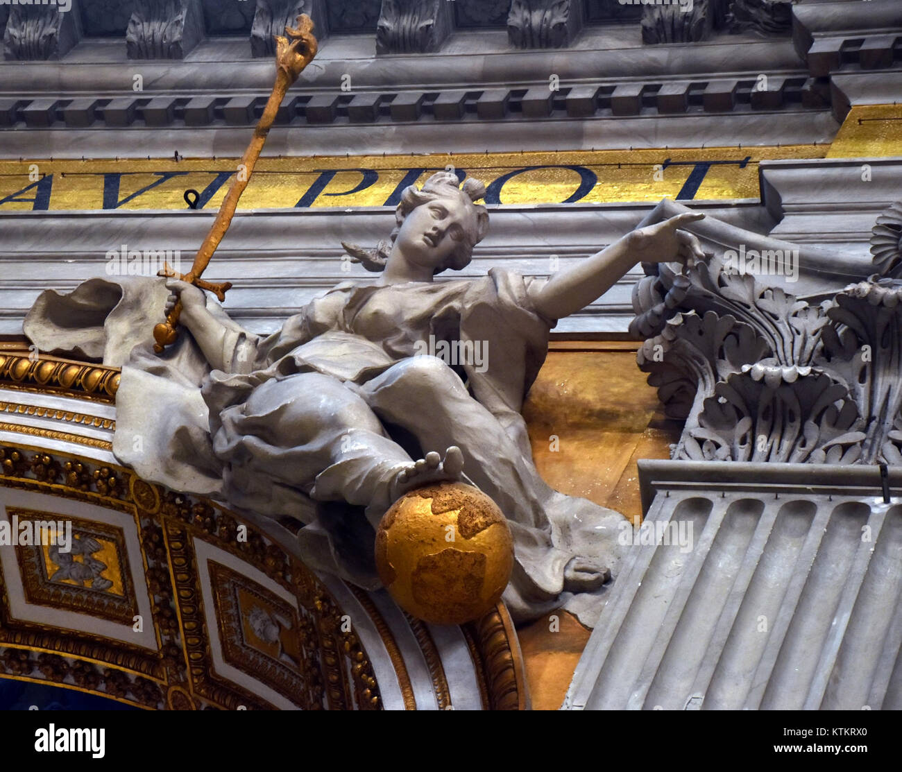 Basilika Saint Pierre, auch bekannt als Petersdom in Vatikanstadt, wurde 2017 in Besitz genommen und zeigt seine architektonische Pracht und religiöse Bedeutung. Stockfoto