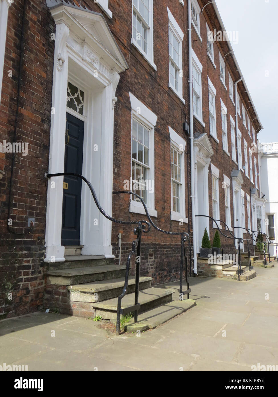 Das Bild zeigt Beverley, eine historische Stadt in East Yorkshire, England. Beverley ist bekannt für seine mittelalterliche Architektur und seine historischen Wahrzeichen und ist eine bedeutende kulturelle und historische Stätte. Stockfoto