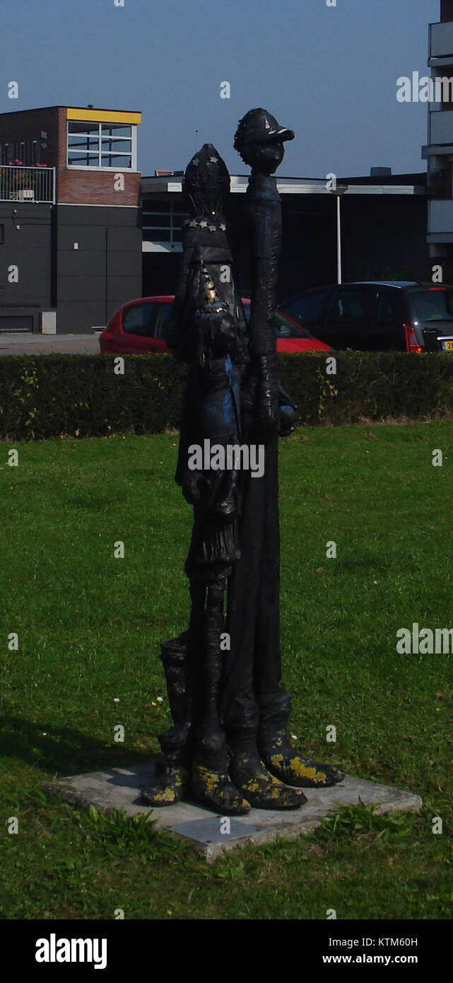Dieses Kunstwerk mit dem Titel „Sterrenkinderen“ befindet sich in Bergen op Zoom, Niederlande. Das Stück ist eine Darstellung von Kindern unter den Sternen, die Themen der Unschuld, des Staunens und der Geheimnisse des Universums evoziert. Stockfoto