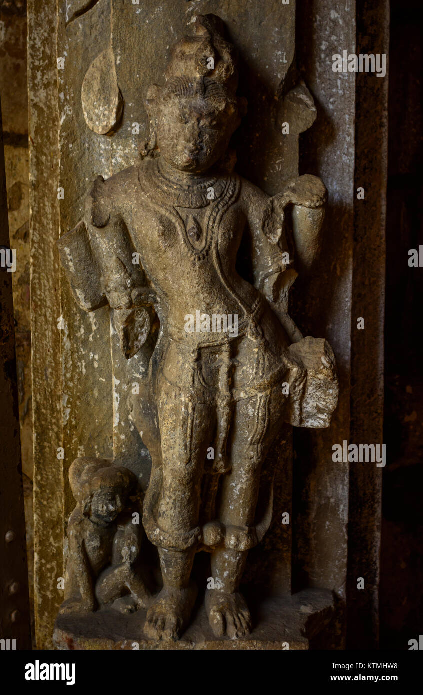 Komplizierten Stein Skulptur Details von Lord Vishnu in einem Tempel, Khajuraho, Chhatarpur Bezirk, Madhya Pradesh, Indien Stockfoto