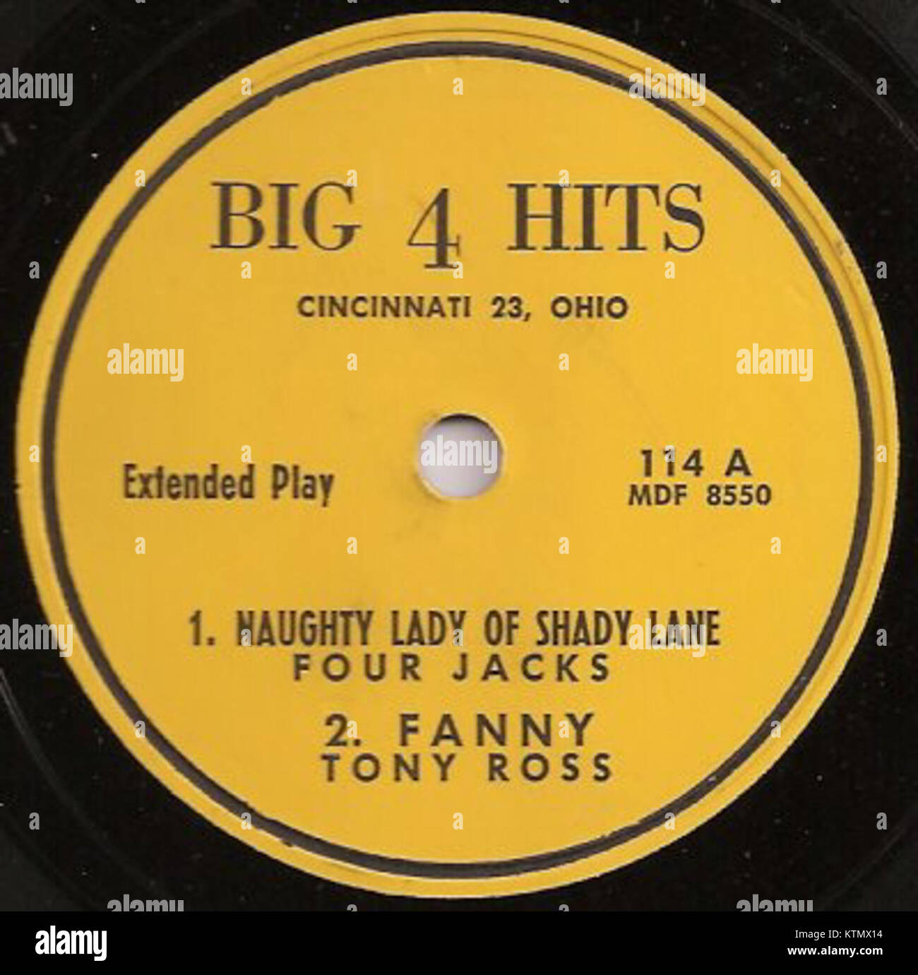 Big 4 Hits 114 enthält die Songs A Naughty Lady of Shady Lane und Fanny. Diese Tracks waren in der Mitte des 20. Jahrhunderts beliebt und sind Teil einer Sammlung von Hits aus dieser Zeit. Stockfoto
