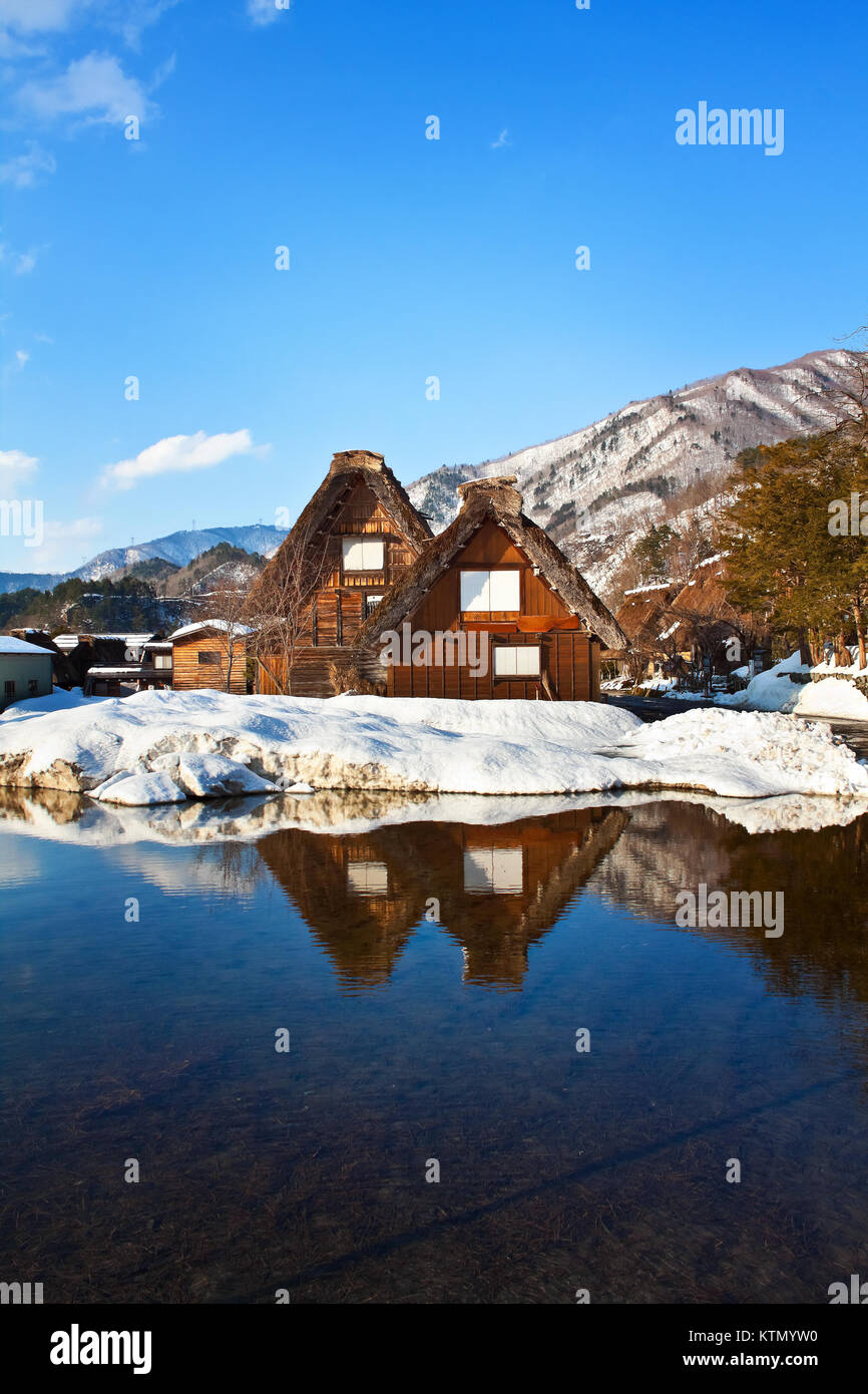 Gassho - Gassho-zukuri Ferienhaus am Ogimachi Dorf in Shirakawago, von der UNESCO zum Weltkulturerbe Stockfoto