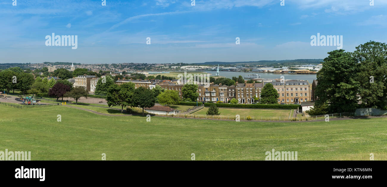 Anzeigen von Rochester und Fluss Medway, Rochester, Kent, Großbritannien Stockfoto