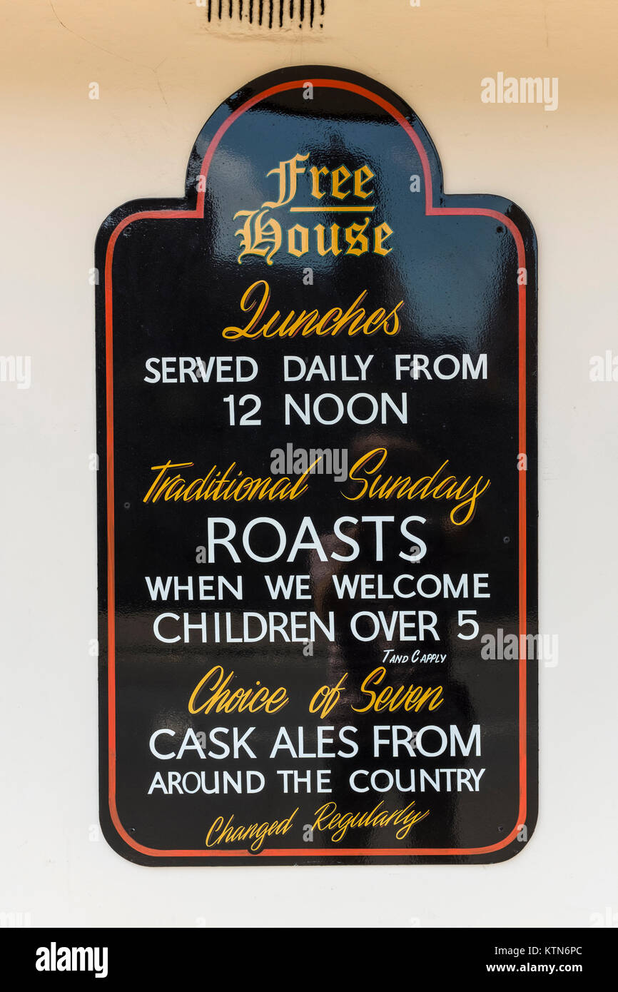 Free House Pub Service Notice Display, Großbritannien Stockfoto