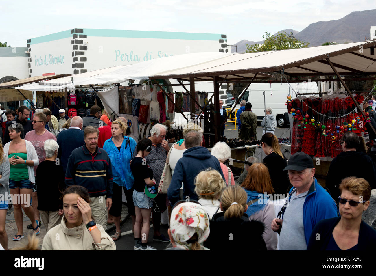 Markttag in Playa Blanca, Lanzarote, Kanarische Inseln, Spanien. Stockfoto