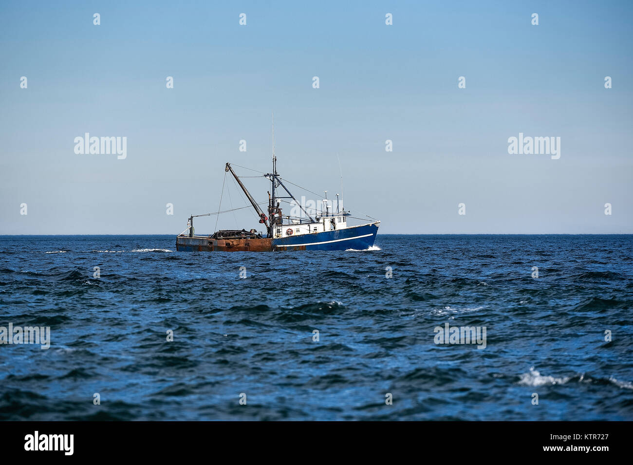 Der kommerzielle Fischfang Boot heraus zu fischen, Chatham, Cape Cod, Massachusetts, USA. Stockfoto