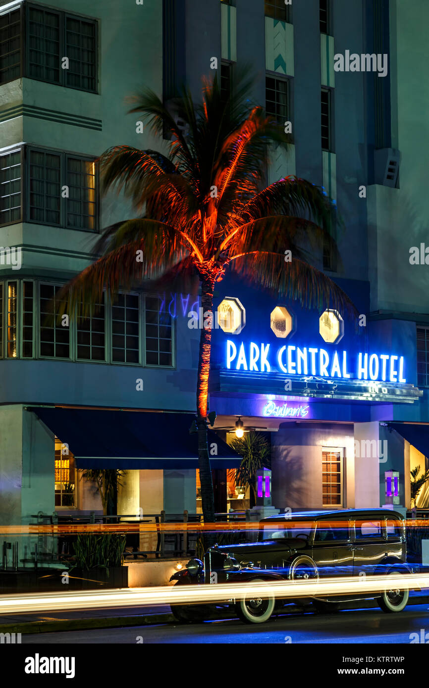 Park Central Hotel und hellen Streifen, South Beach, Miami Beach, Florida, USA Stockfoto