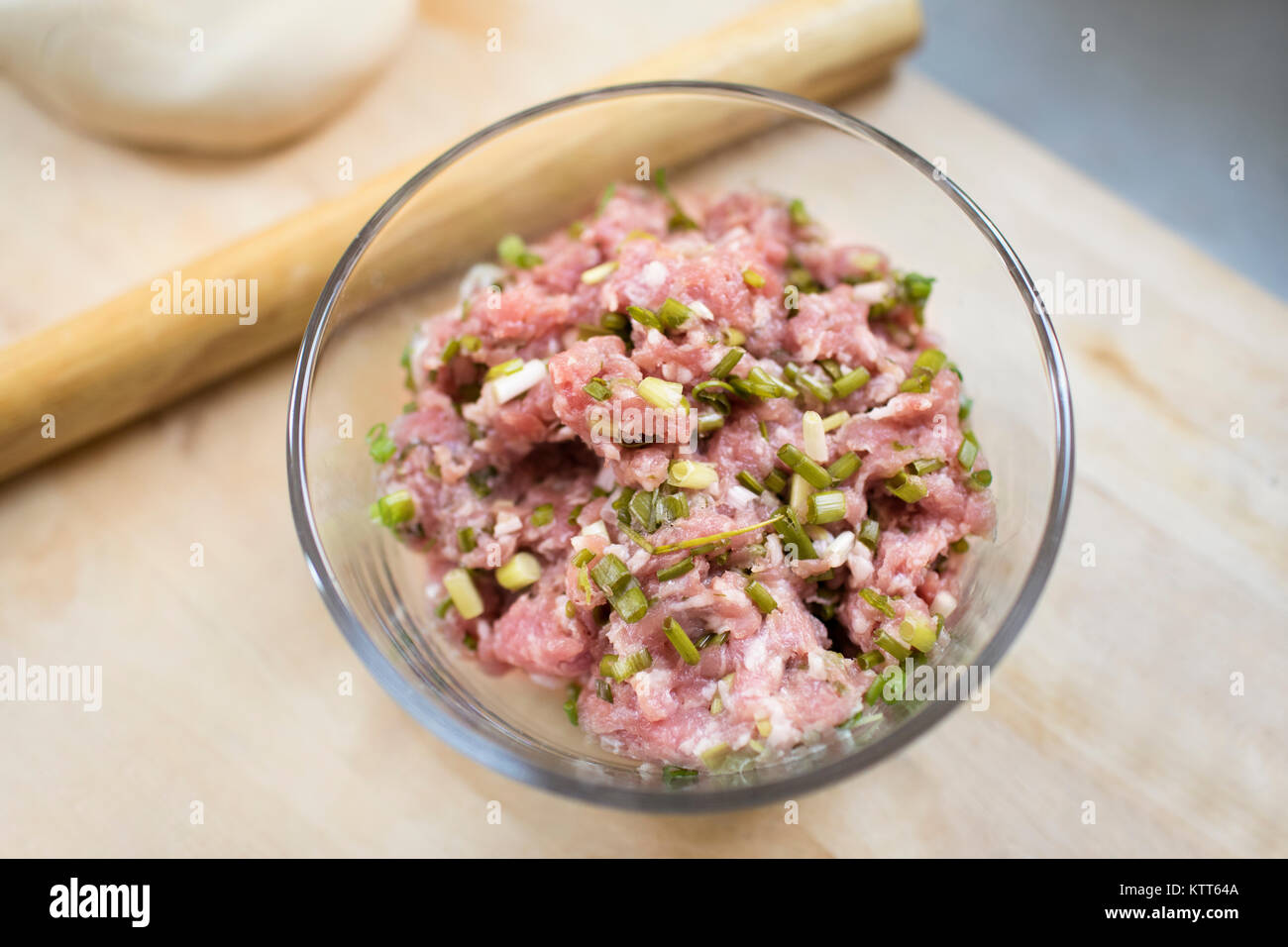 Füllung für Chinesische Knödel Stockfoto