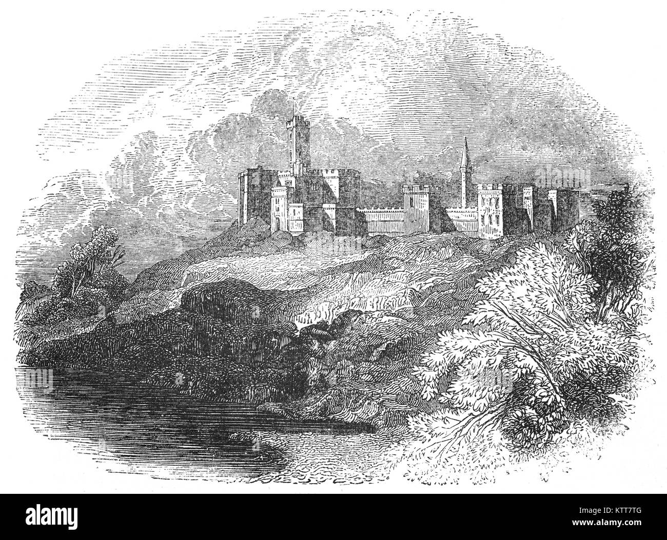 Mittelalterliche Warkworth Castle in der englischen Grafschaft Northumberland, kann durch König Heinrich II. von England gebaut wurden, als er die Kontrolle über den nördlichen Grafschaften Englands. Mit dem Ausbruch der Anglo-Scottish Kriege, eine Reihe von militärischen Kampagnen zwischen dem Königreich Schottland und das Königreich von England im späten 13. und frühen 14. Jahrhundert, Edward II investiert in Burgen einschließlich Warkworth, wo er die Stärkung der Garnison in 1319 finanziert. Zweimal im Jahre 1327 die Schotten das Schloss ohne Erfolg belagert. Stockfoto