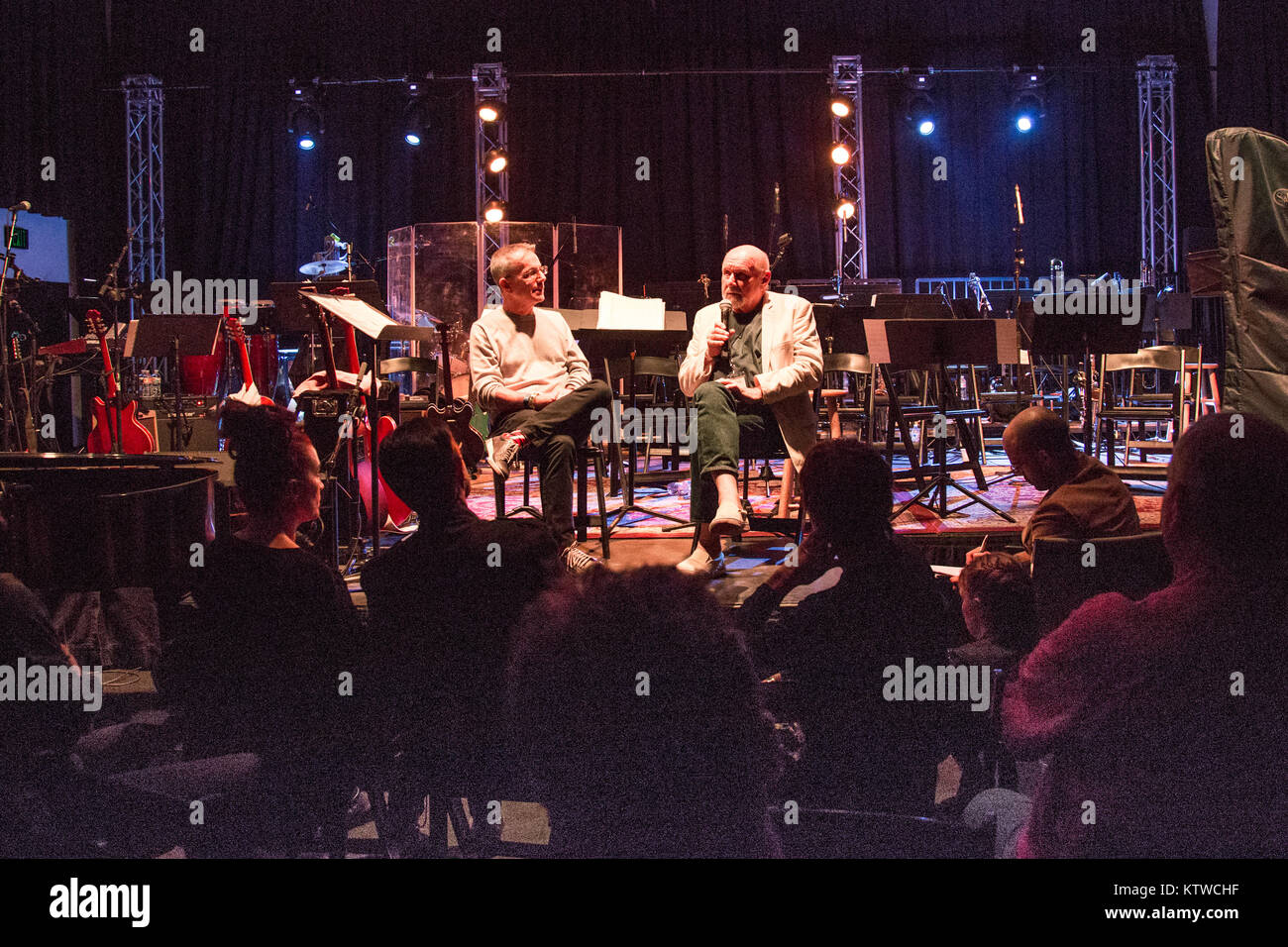 Die Los Angeles Classic Rock Orchestra Eroffnungs Konzert