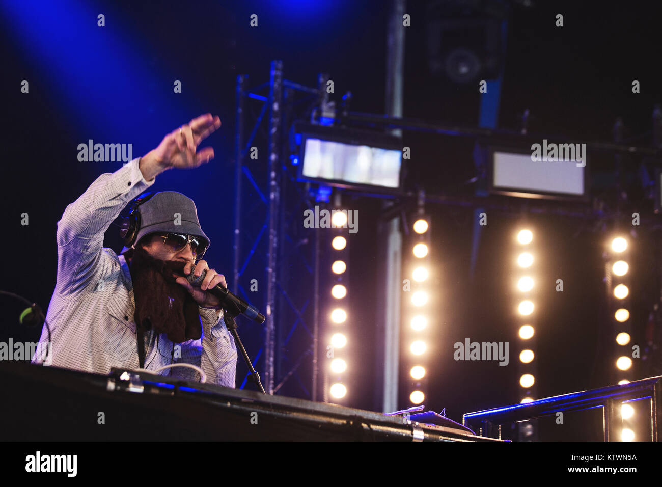 Der amerikanische DJ, Produzent und Beat maker KutMasta Kurt führt ein Live Konzert mit Rapper Kool Keith bei den Danish Music festival Avantgarde Music Festival 2015 in Kopenhagen. Dänemark, 31/07 2015. Stockfoto