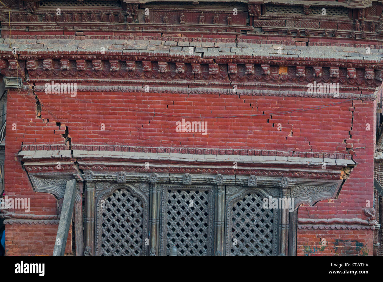 Erdbeben beschädigte Gebäude in Kathmandu Durbar Square, Nepal Stockfoto
