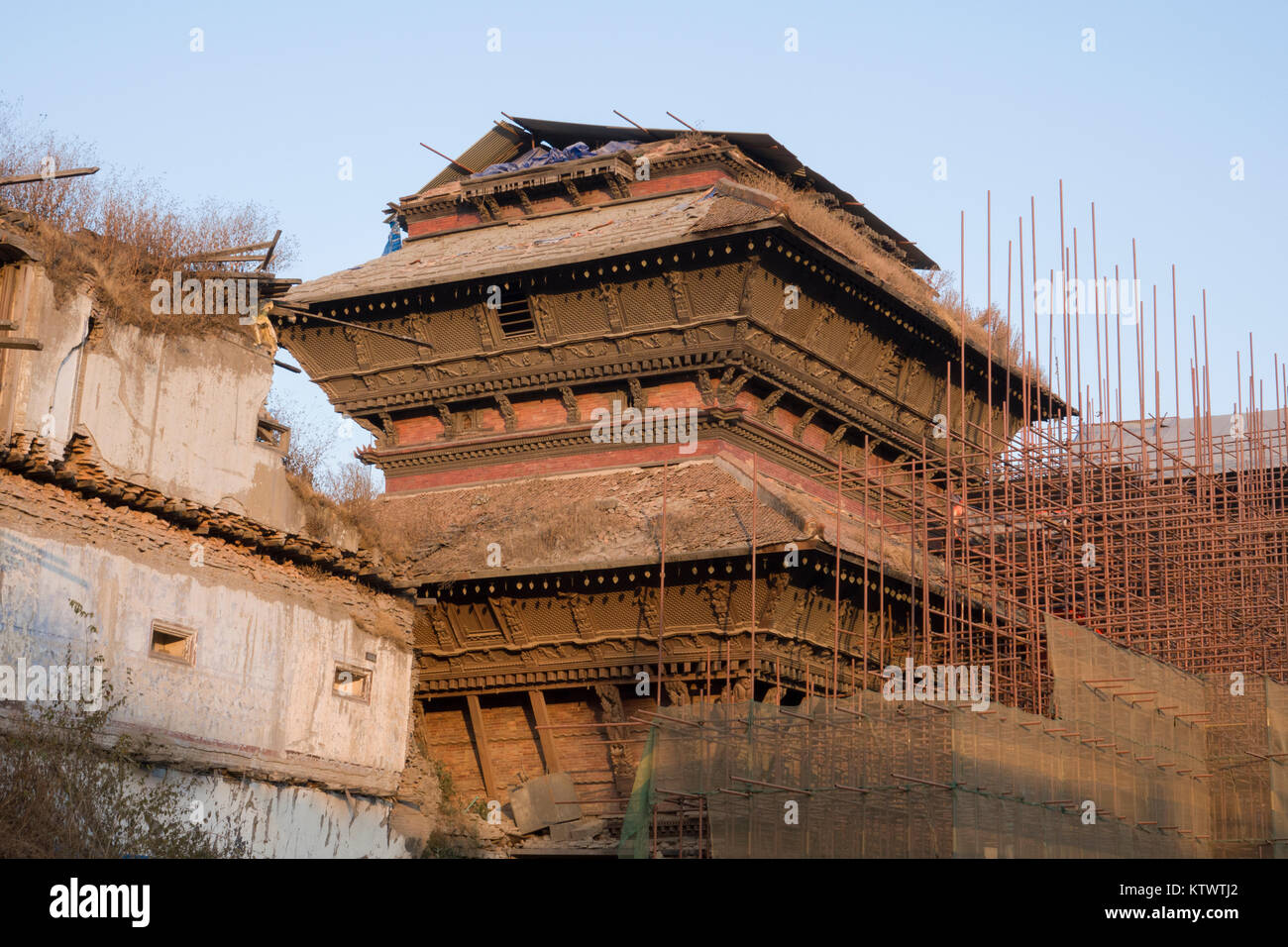 Erdbeben beschädigte Gebäude in Kathmandu Durbar Square, Nepal Stockfoto