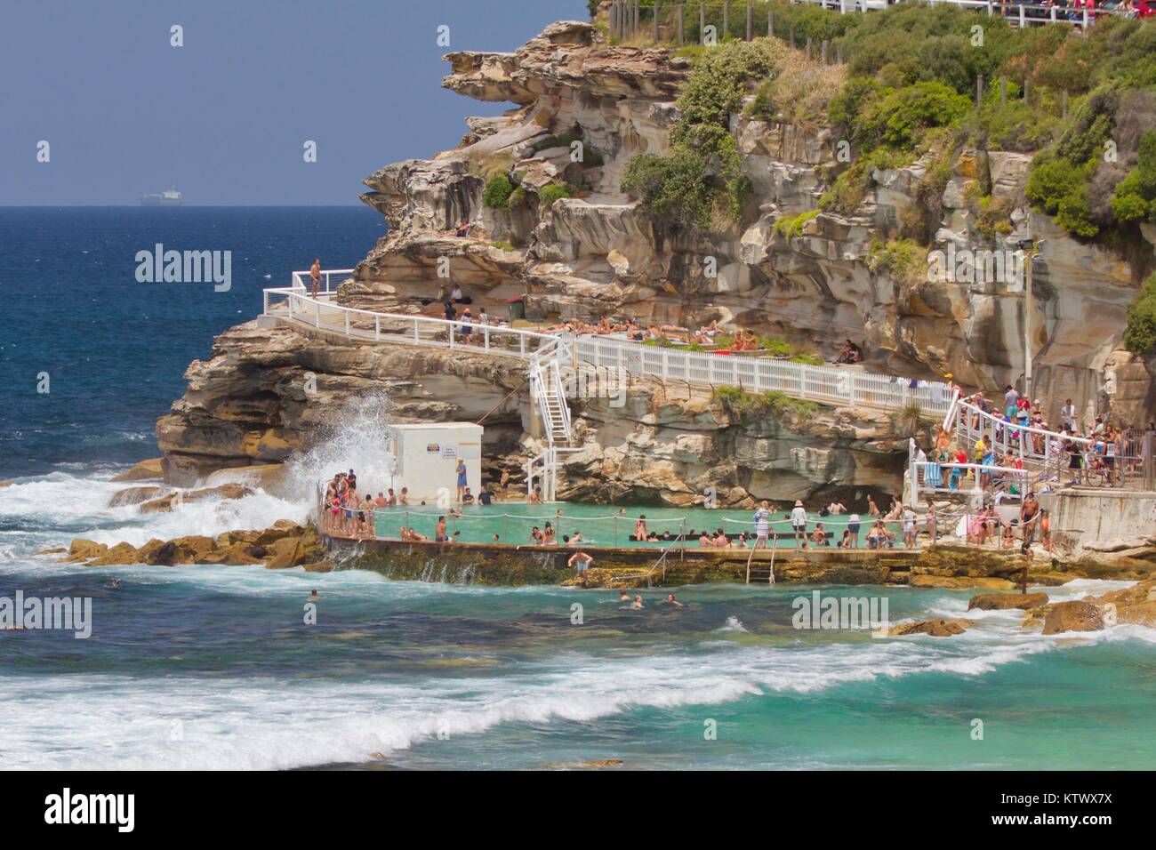 Natürlichen pool im Bronte Beach, Sydney, Australien Stockfoto