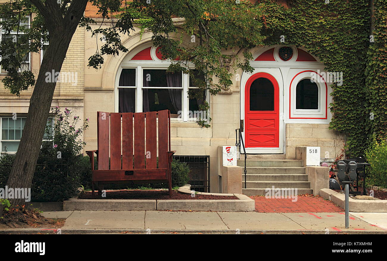Boston, Massachusetts - September 13, 2014. Das Haus in Boston, Massachusetts, mit Dr. Seuss' Katze in Abbildungen der Hut" eingerichtet. Stockfoto