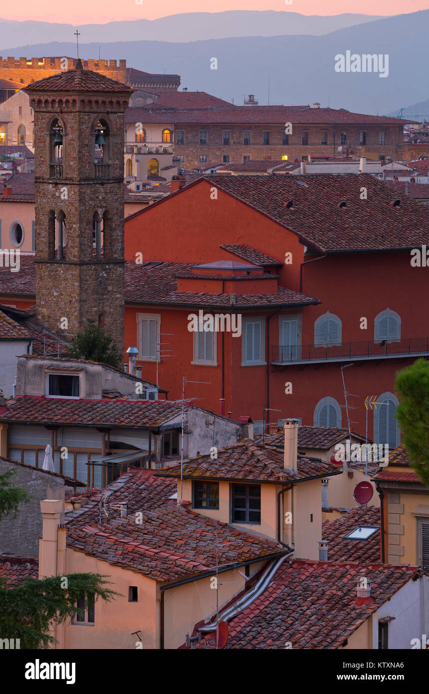 Eine Übersicht über die Stadt Florenz in der Nähe von Sunset. Stockfoto