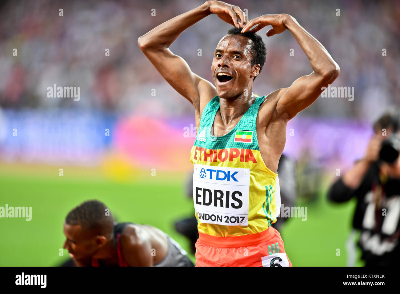 Muktar Edris (Äthiopien) gewinnt den 5000 m Männer Goldmedaille - IAAF World Championships in London 2017 Stockfoto