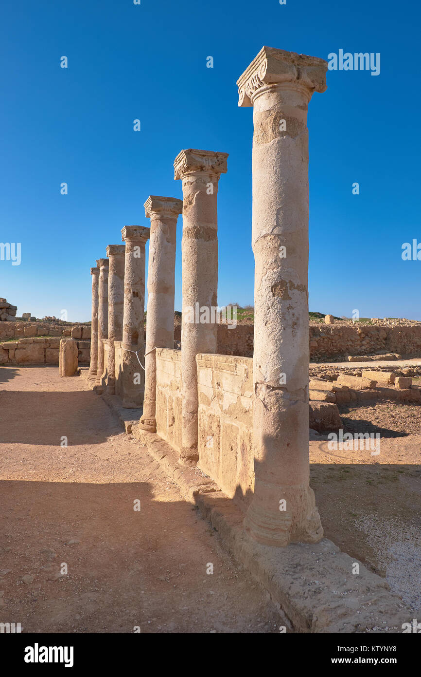 Antike Tempel Spalten in Kato Paphos Archäologischen Park in die Stadt Paphos, Zypern. Stockfoto