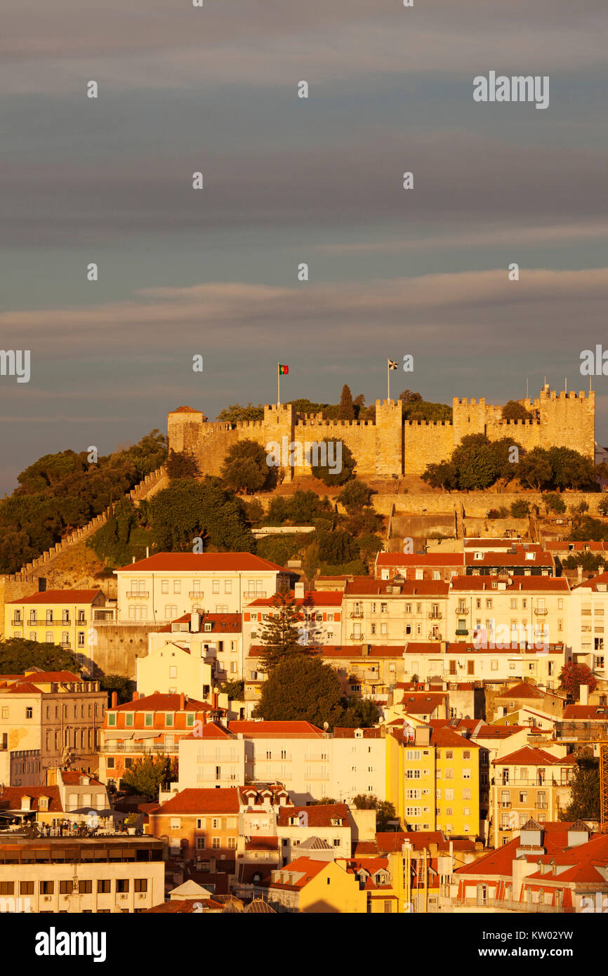 Die Burg von St George (Castelo de São Jorge) in Lissabon, Portugal. Die hilltop Festung hat maurische Ursprünge. Stockfoto