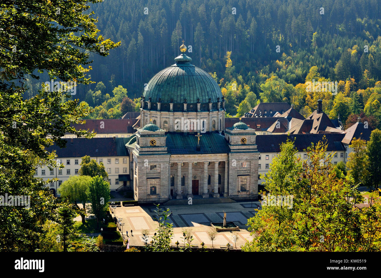 St. Blasien, Kreuzgang des ehemaligen Benediktinerklosters mit Dom St