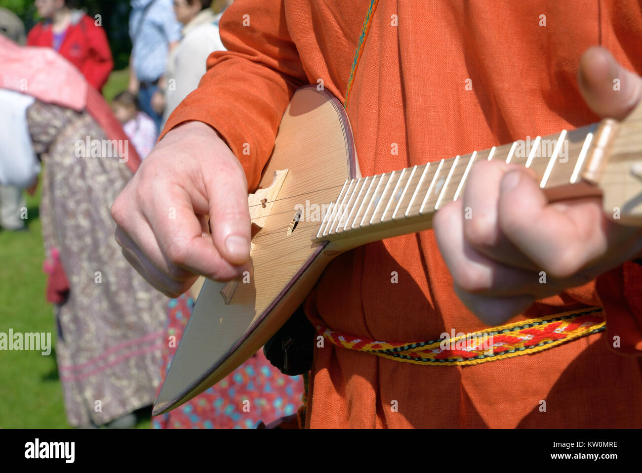 Balalaika Fotos und Bildmaterial in hoher Auflösung Alamy