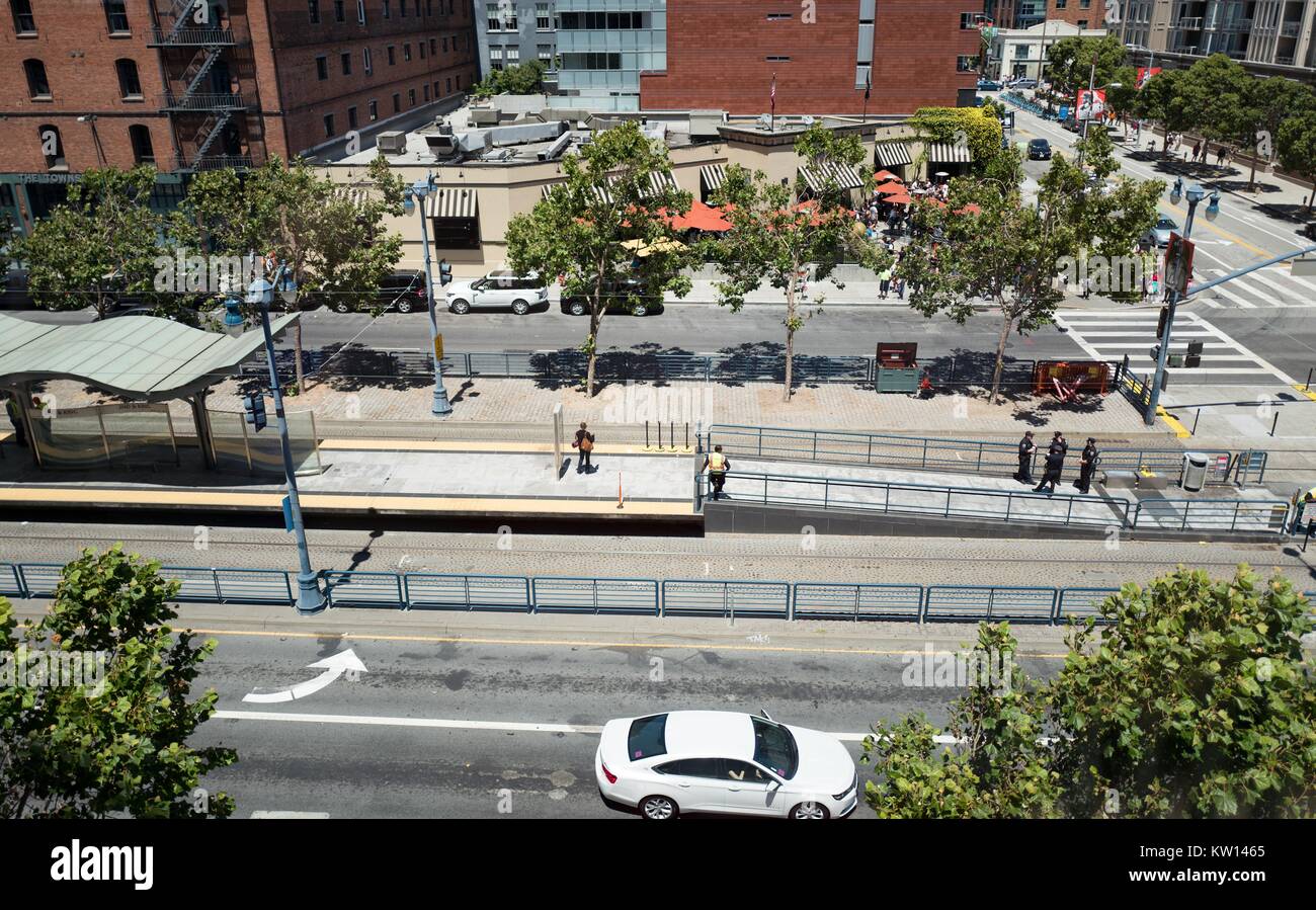 Luftaufnahme des 2. Street und King Street Station für die San Francisco Municipal Railroad (Muni), in der China Becken Viertel von San Francisco, Kalifornien, 2016. Stockfoto