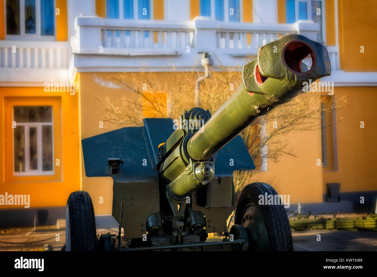 Groß-Kaliber Armee Gewehr - Haubitze. Stockfoto