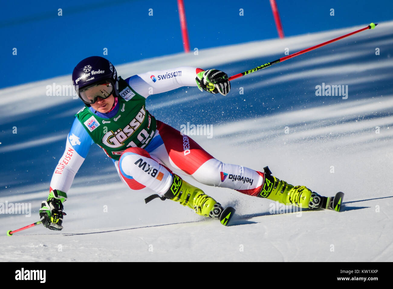 Lienz, Österreich. 29 Dez, 2017. Simone Wild der Schweiz konkurriert während der FIS Weltcup Damen Riesenslalom in Lienz, Österreich am 29. Dezember 2017. Credit: Jure Makovec/Alamy leben Nachrichten Stockfoto