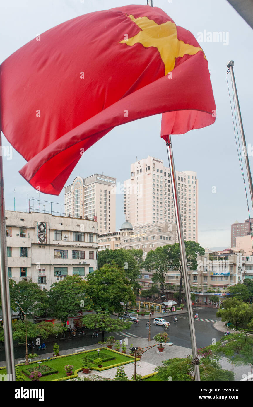 Moderne Saigon gesehen von der berühmten Rex Hotel. Ho Chi Minh City ist die grösste Stadt in Vietnam mit einer Bevölkerung von 8 Millionen. Stockfoto