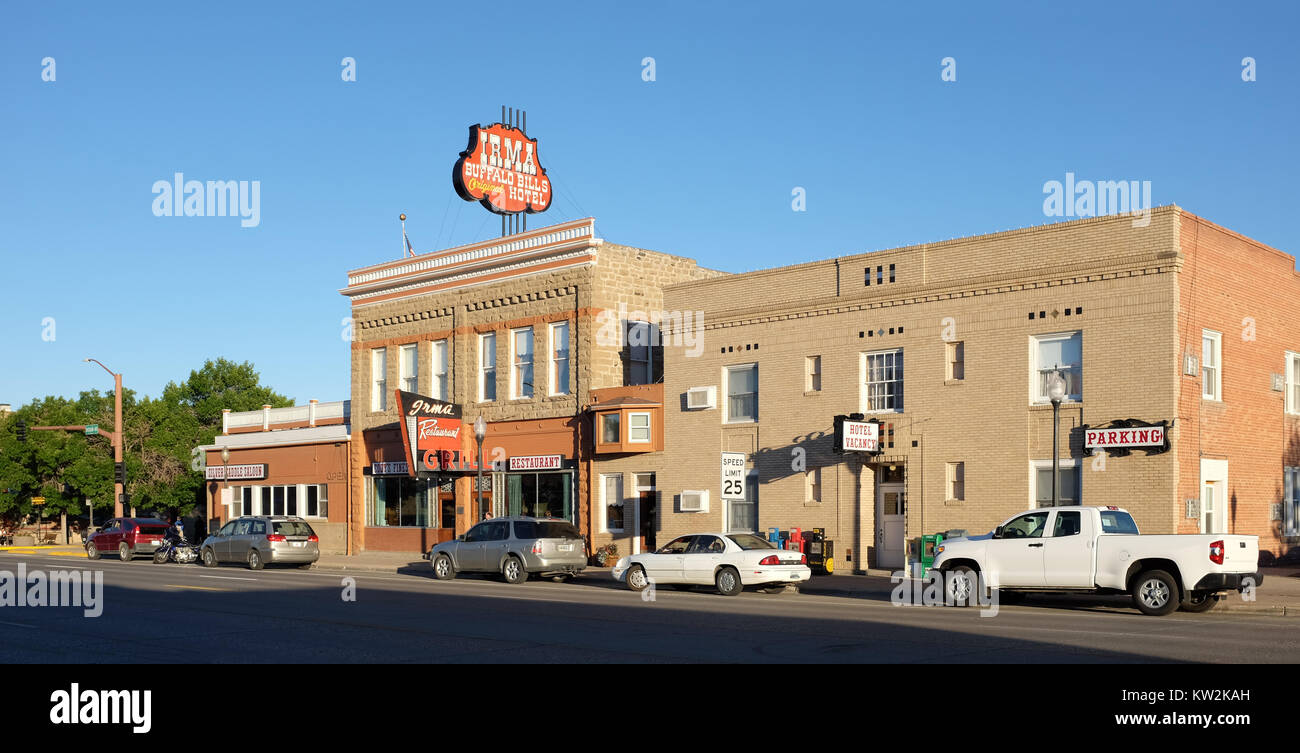 CODY, Wyoming - 23. Juni 2017: Das Hotel Irma. Von William F. Buffalo Bill Cody, Zusammenarbeit der Stadt - Gründer und Namensgeber, die es nach seinem daught gebaut Stockfoto