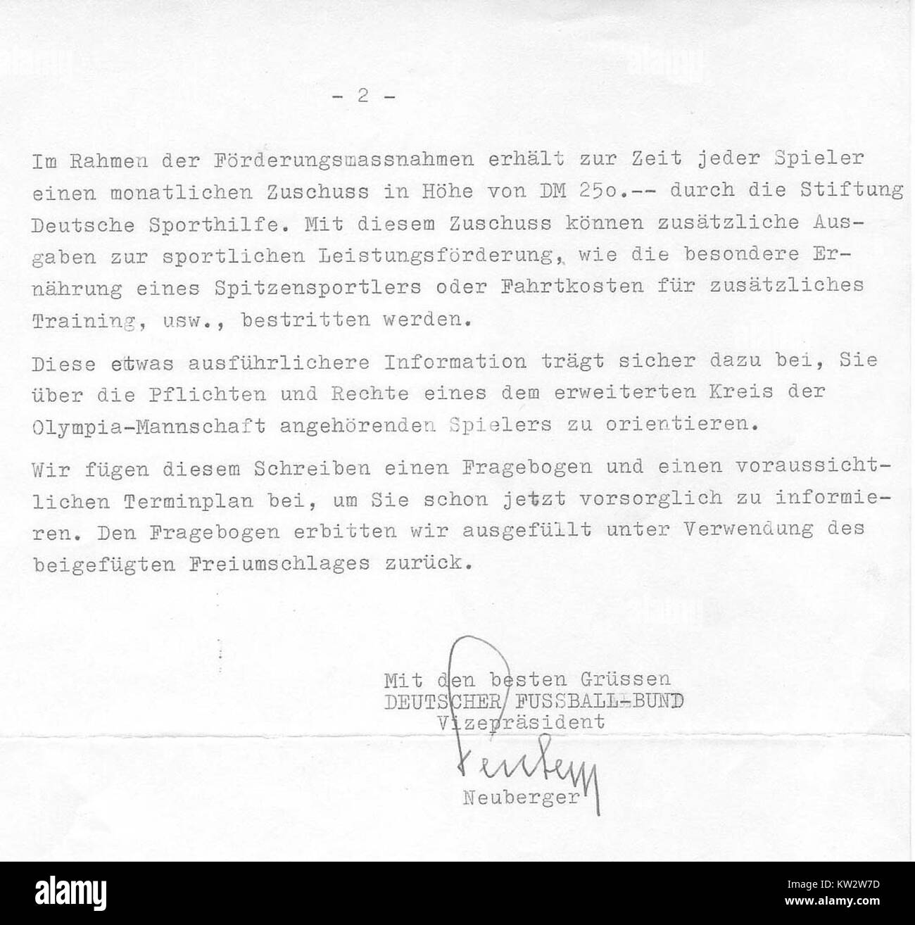 Die Olympia-Einberufung 1972 des Deutschen Fußballverbandes (DFB) ist ein bedeutendes Ereignis in der deutschen Sportgeschichte und wählt Spieler für die Olympische Fußballmannschaft aus. Stockfoto