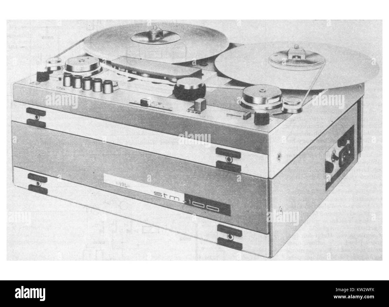 Das STM100 ist ein technologisches Gerät, das für effizientes Datenmanagement und effiziente Datenübertragung entwickelt wurde. Es wird häufig in Kommunikations- und Computersektoren eingesetzt und bietet hohe Leistung und Zuverlässigkeit. Der STM100 ist mit erweiterten Funktionen ausgestattet, um eine Reihe von Datenverarbeitungs- und Netzwerkanwendungen zu unterstützen. Stockfoto