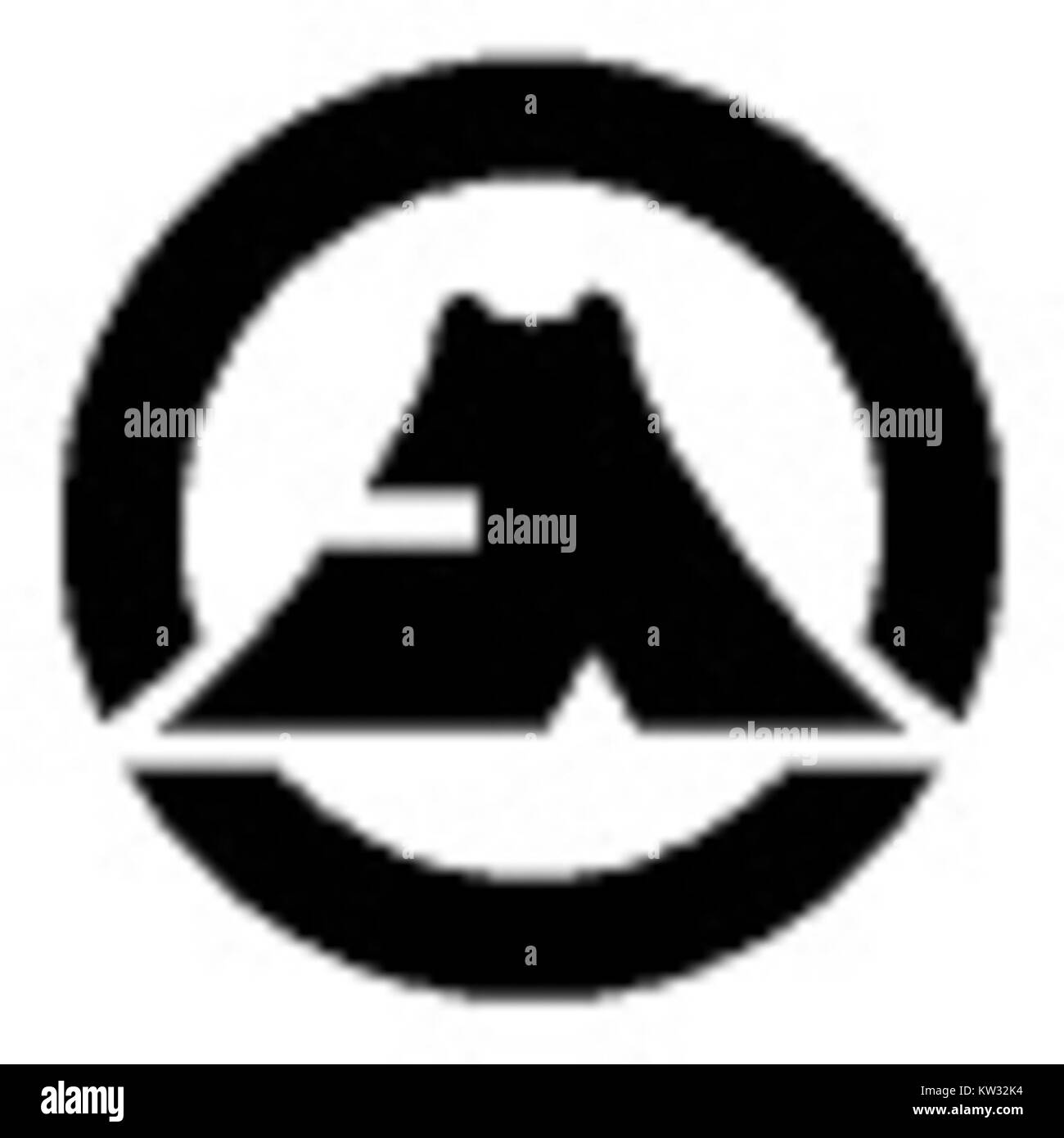 Oshino ist ein Dorf in der Präfektur Yamanashi, Japan, das für seine landschaftliche Schönheit und kulturelle Bedeutung bekannt ist. Die Gegend ist berühmt für die Oshino Hakkai Quellen und den Blick auf den Fuji. Stockfoto