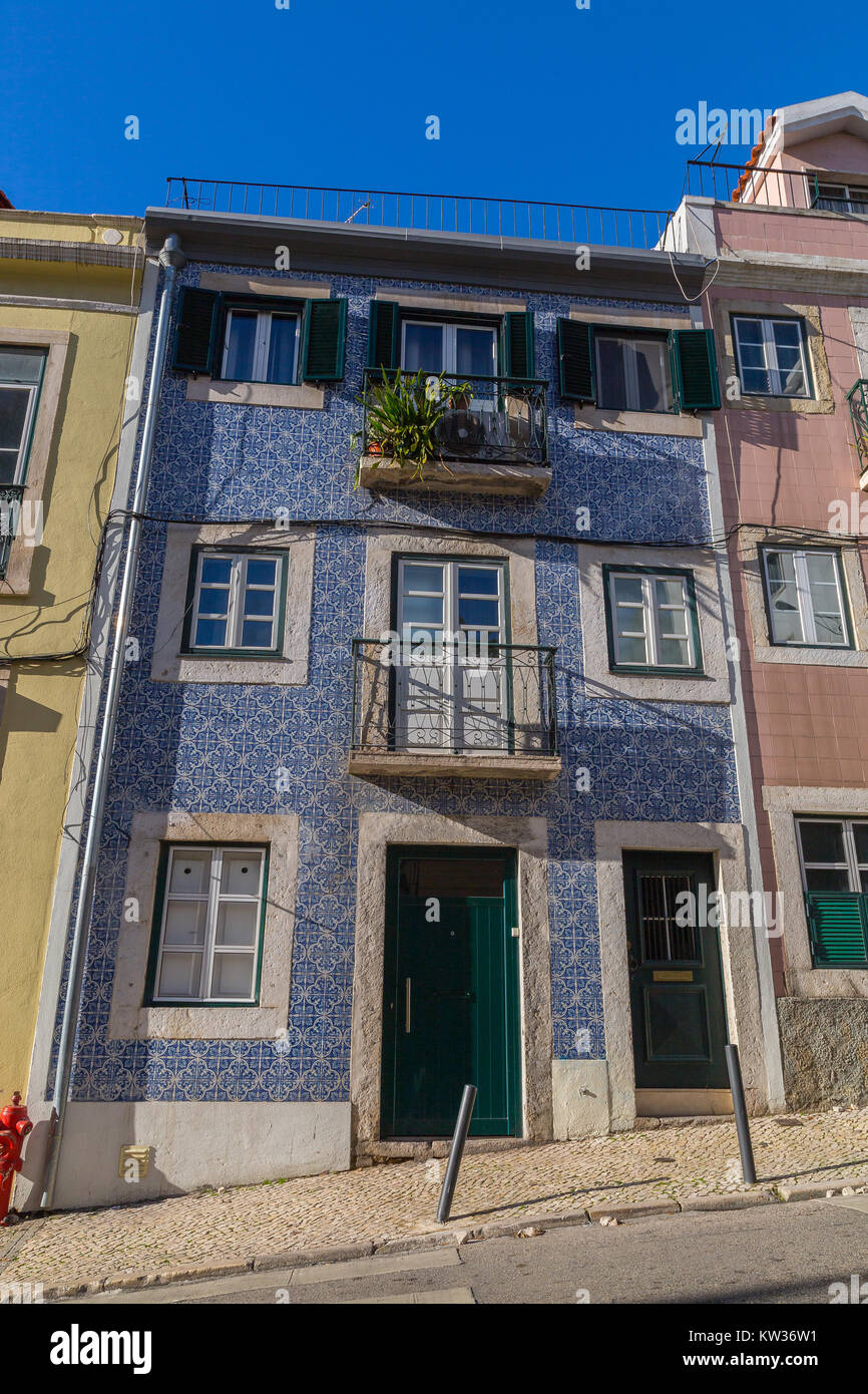 Bunte Häuser Front im Zentrum von Lissabon. Stockfoto