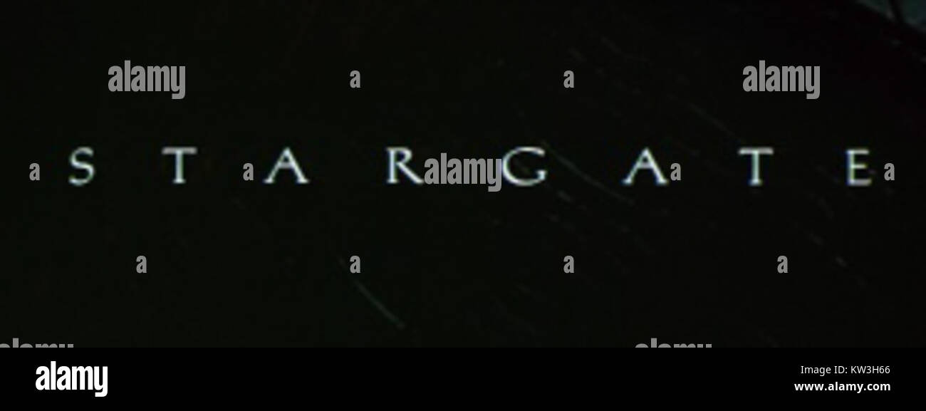Der Film Stargate unter der Regie von Roland Emmerich erschien 1994. Es kombiniert Science-Fiction und Abenteuer und dreht sich um ein altes Alien-Gerät, das ein Portal zu einer anderen Welt schafft. Stockfoto