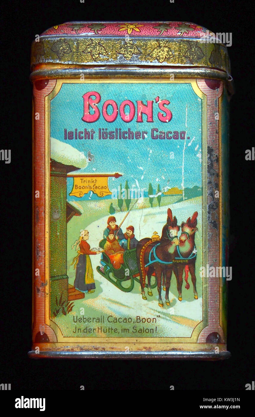Die Boons Cacao 125 g Dose ist eine Verpackung aus hochwertigem Kakao, der häufig für kulinarische Anwendungen und Schokoladenherstellung verwendet wird. Dieses Foto zeigt das Design und das Branding der Dose. Stockfoto