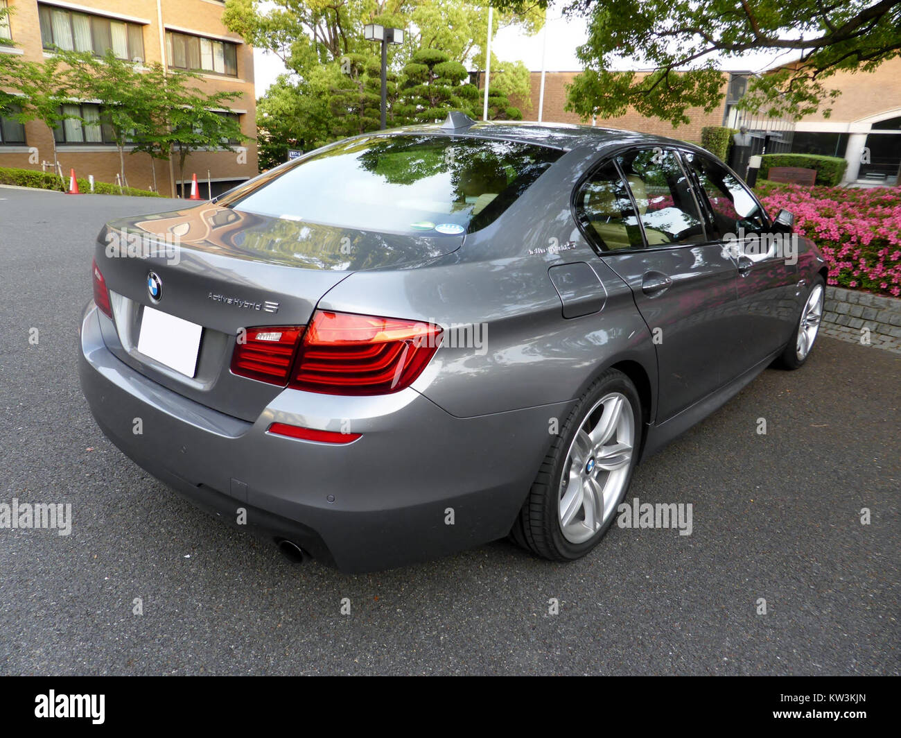 BMW ActiveHybrid 5 (F10) hinten Stockfoto