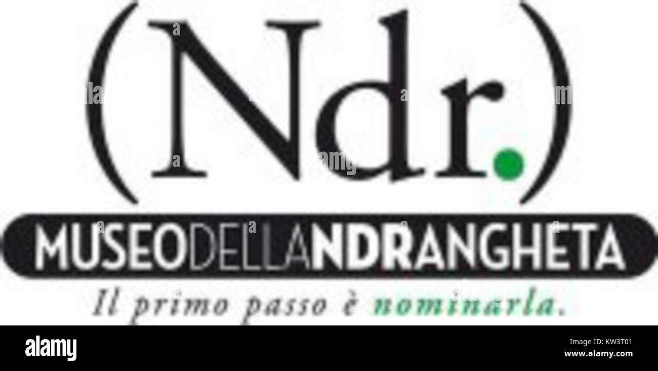 Museondrangheta bezieht sich auf eine Ausstellung oder kulturelle Darstellung, die mit der 'ndrangheta, einer italienischen kriminellen Organisation, in Verbindung steht. Der Schwerpunkt liegt auf der Sensibilisierung und der Untersuchung der Auswirkungen der organisierten Kriminalität in Italien. Stockfoto